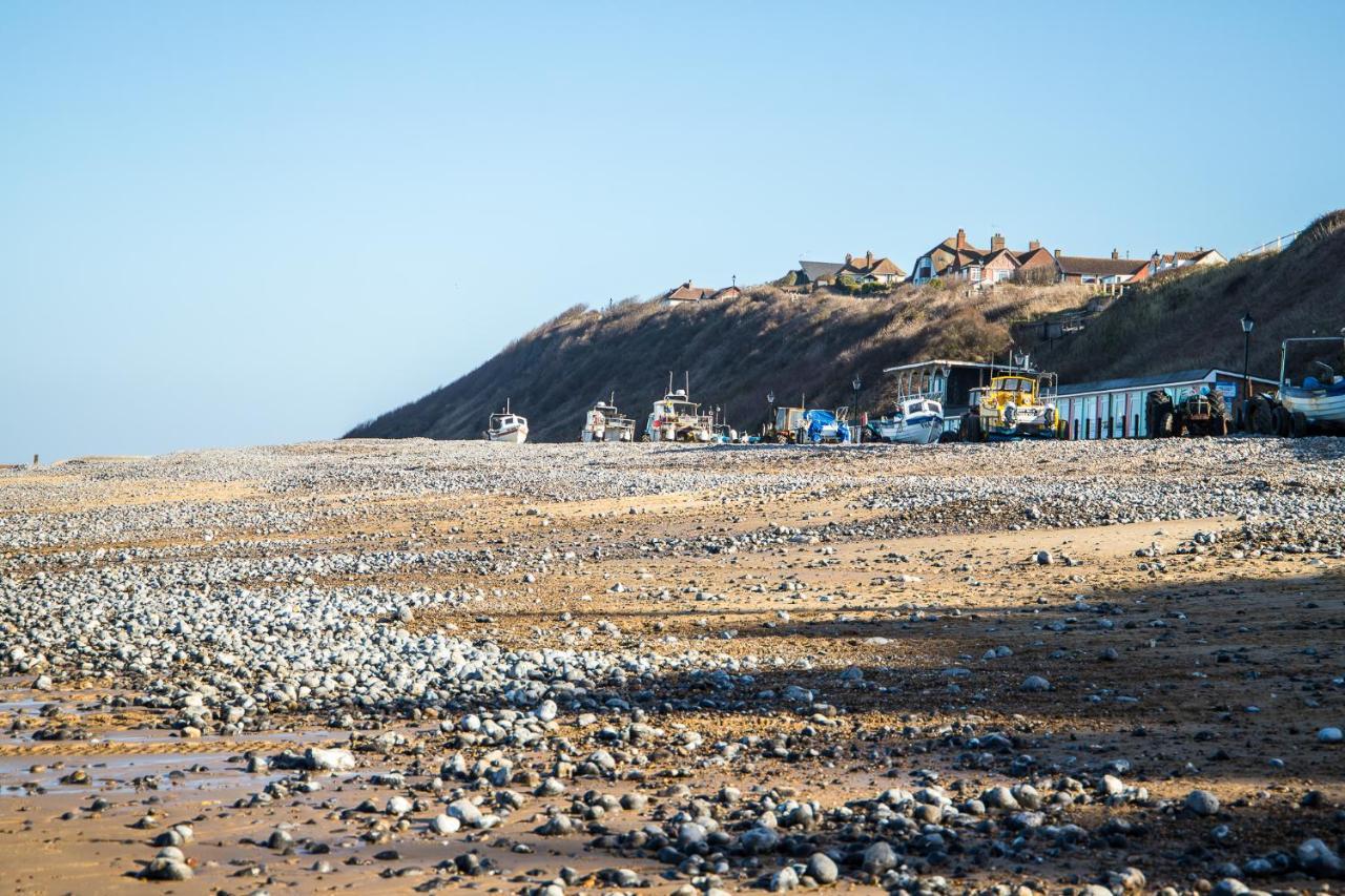Anniversary Cottage- Country Feel, Close To Cromer Holiday home *